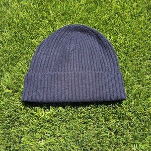 NWT Saks Fifth Avenue Cuffed Cashmere Blend Beanie in Navy Blue